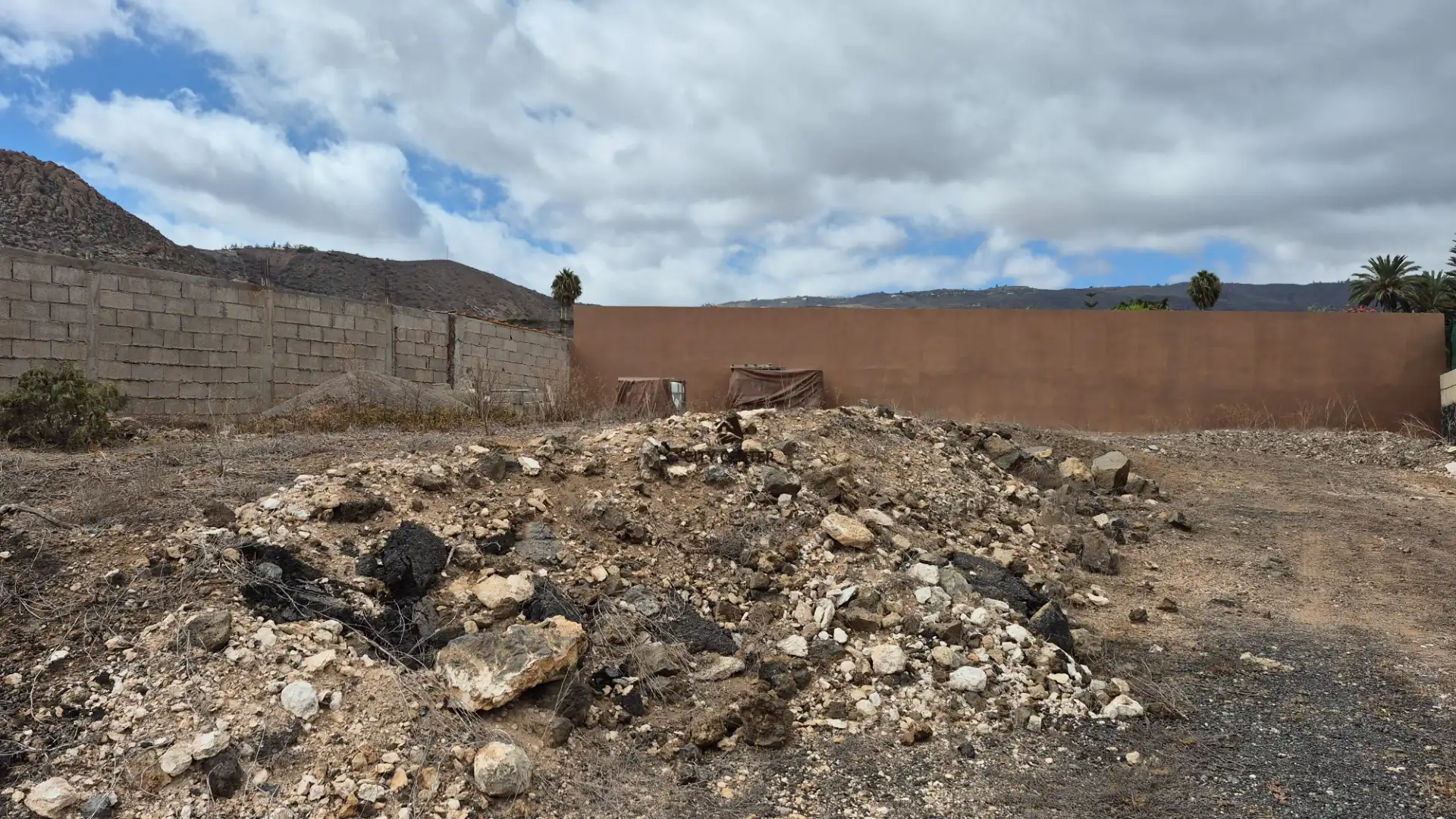 Land for sale in Arona