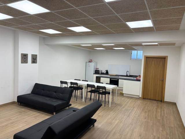 Local comercial en Venta en Calle DESCALZOS en Casco Antiguo