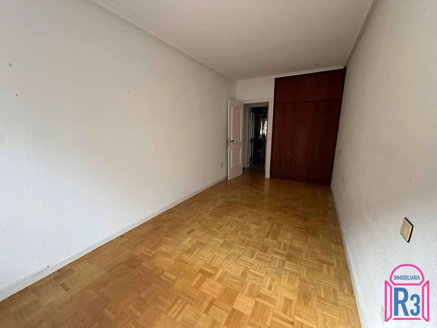 Habitación de Apartamento en venta en León Capital  con Calefacción