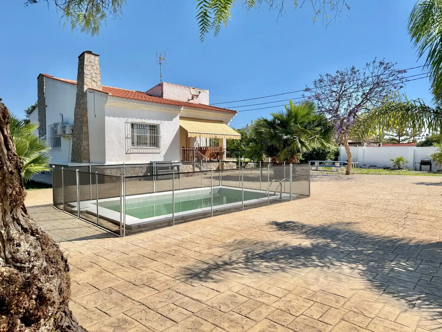Vista exterior de Casa o chalet en venta en Elche / Elx con Aire acondicionado, Jardín privado y Terraza