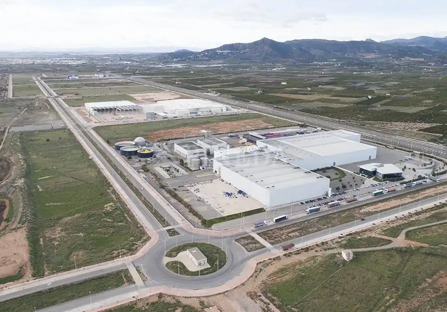 Vista exterior de Terreny industrial en venda en Sagunto / Sagunt