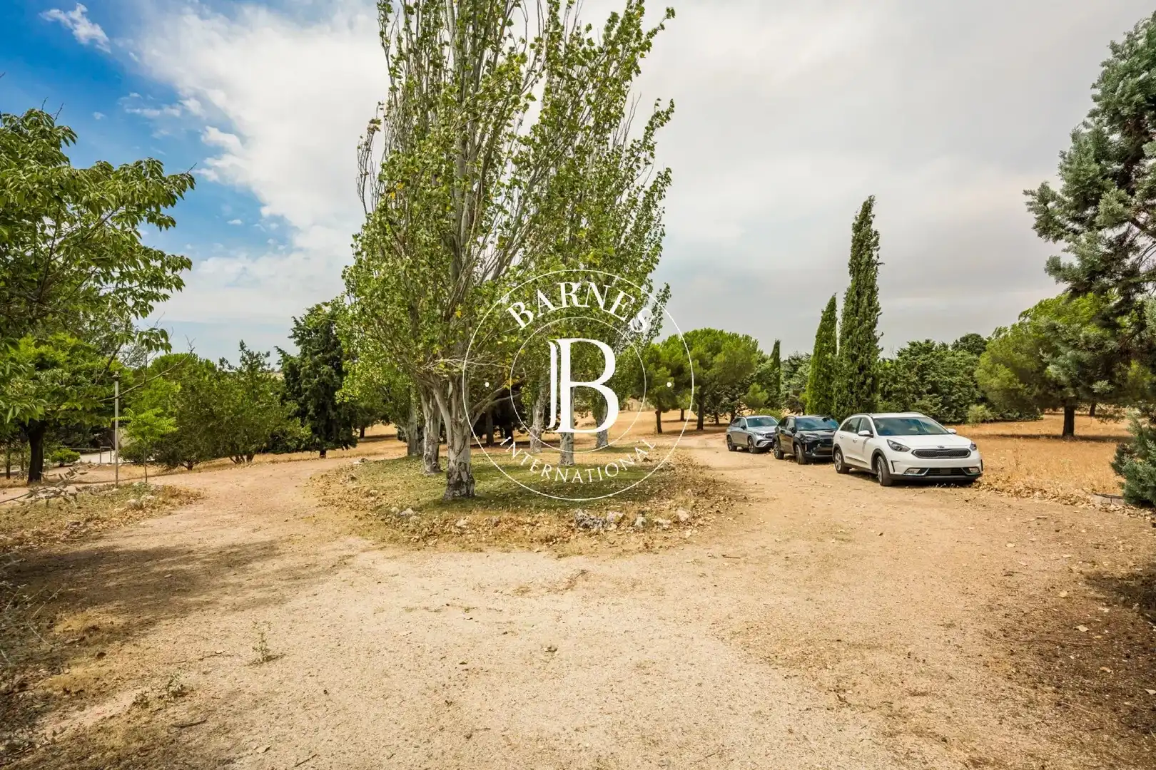Parking de Casa o chalet en venta en Ribatejada con Aire acondicionado, Calefacción y Piscina