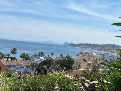 Vista exterior de Casa o xalet en venda en Casares amb Piscina