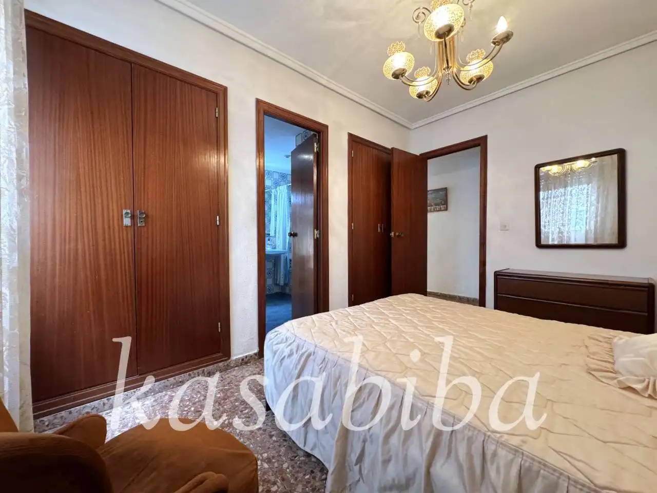 Habitación de Piso en venta en Valencia con Balcón