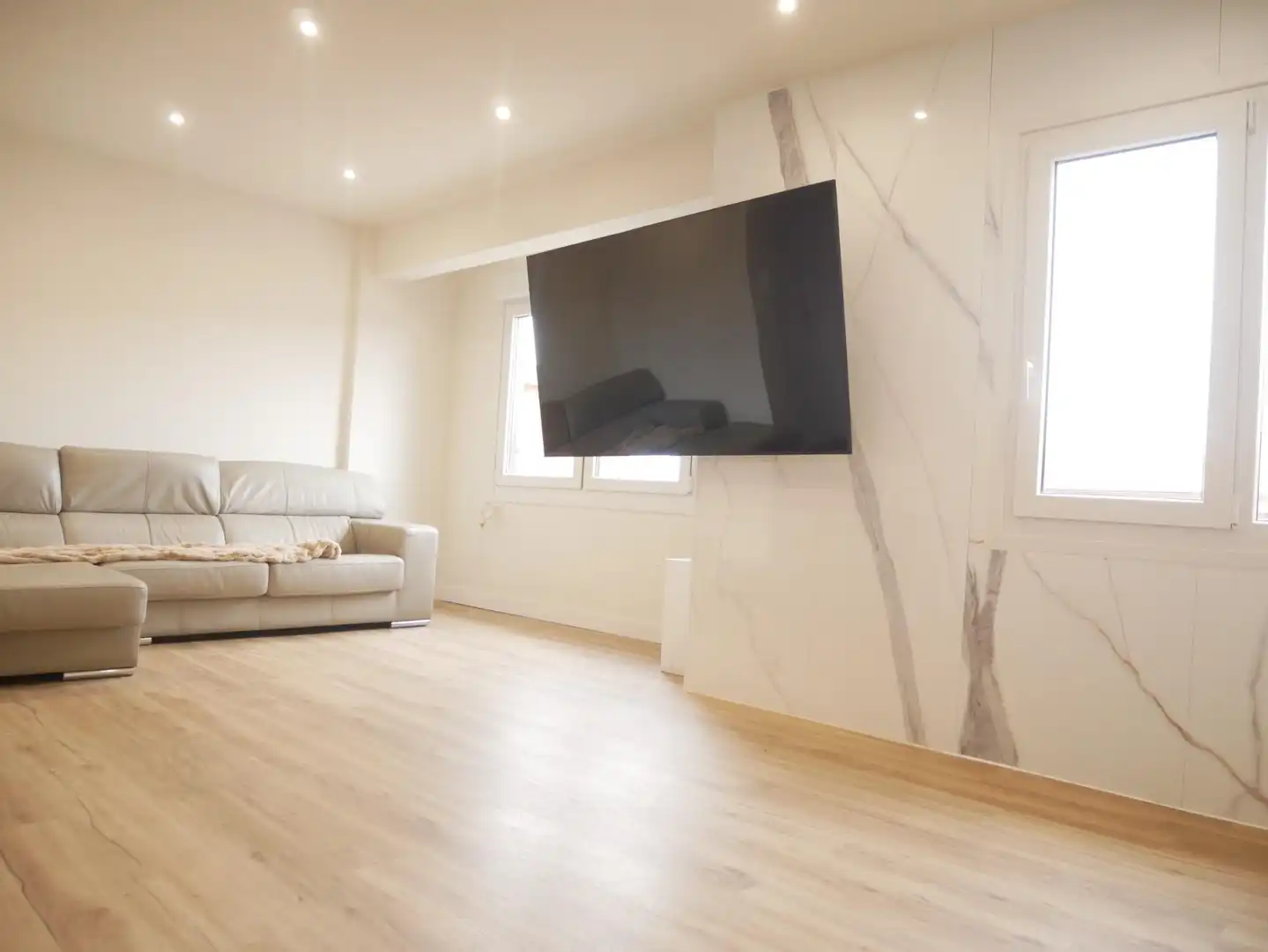 Sala de estar de Piso en venta en Basauri  con Amueblado