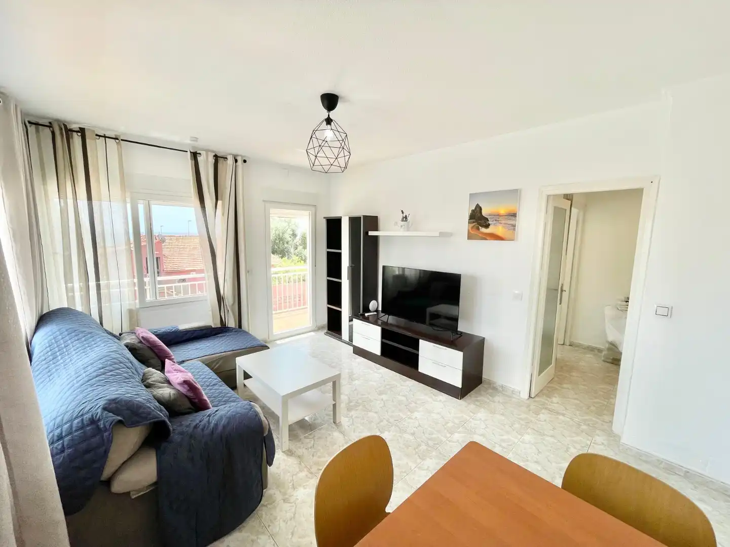 Sala de estar de Apartamento de alquiler en Torrevieja con Aire acondicionado, Calefacción y Terraza