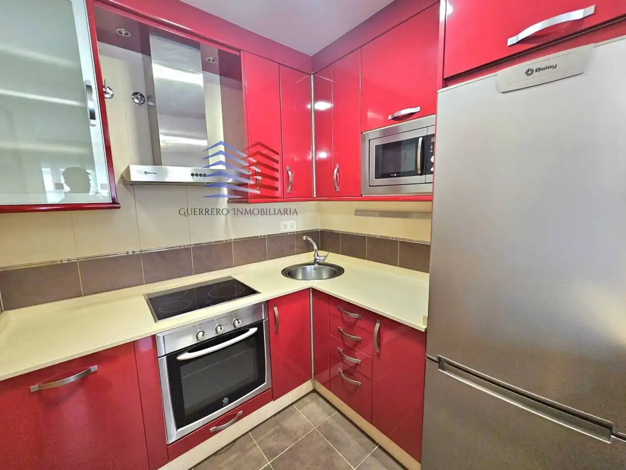 Cocina de Estudio de alquiler en Ourense Capital  con Calefacción, Parquet y Trastero