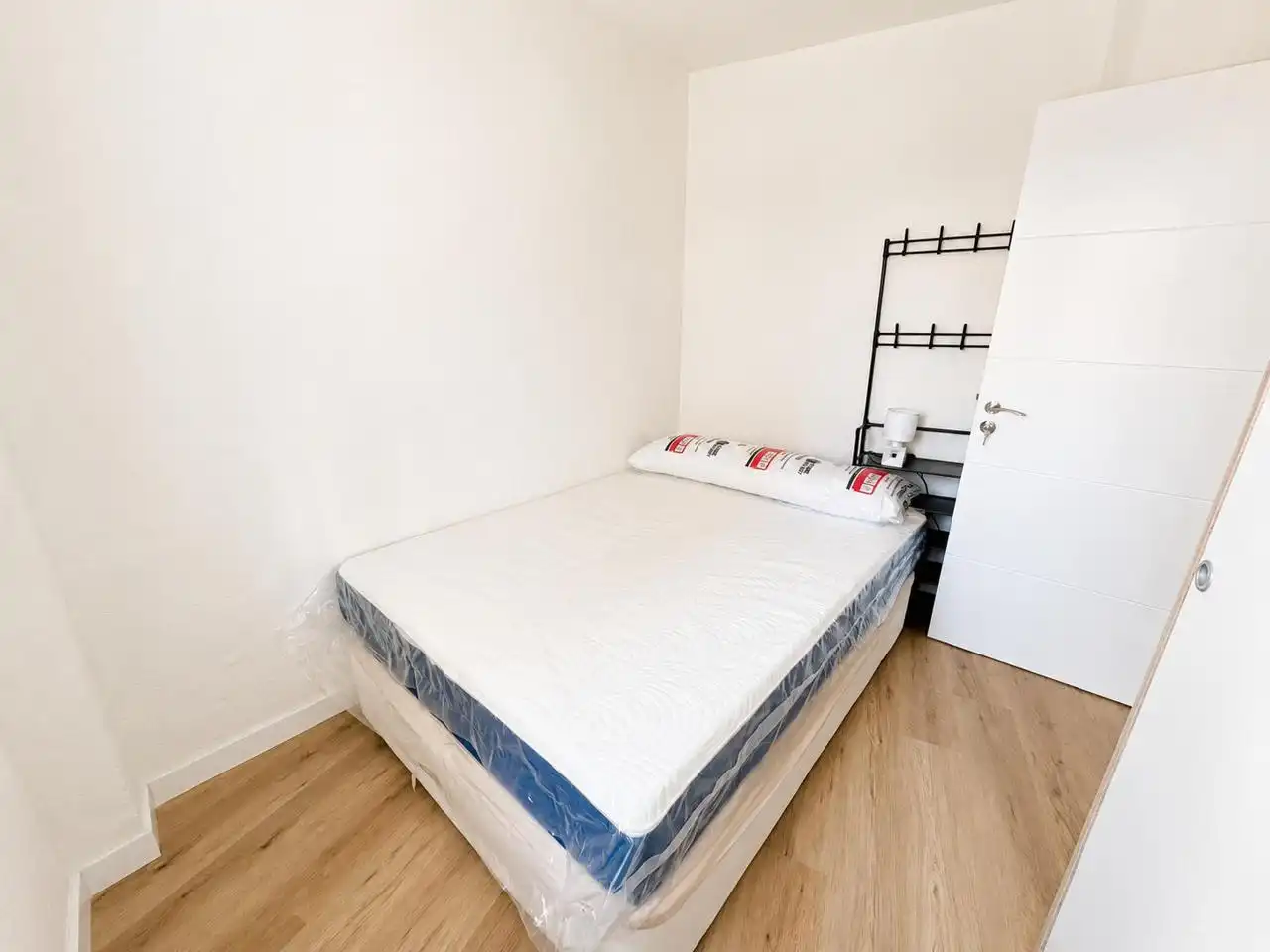 Dormitori de Planta baixa de lloguer en Madrid amb Moblat