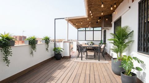 ÁTICO CON TERRAZA ORIENTADO A MAR