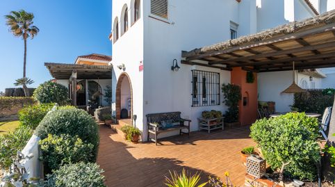 Foto 3 von Einfamilien-Reihenhaus zum Verkauf in Marina de Casares, Casares