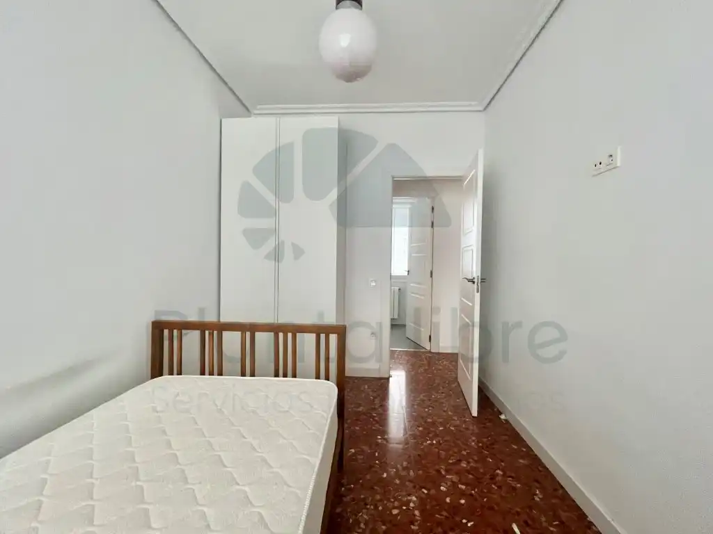 Apartament amb terrassa en venda a Avenida De La Paz, imagen 10