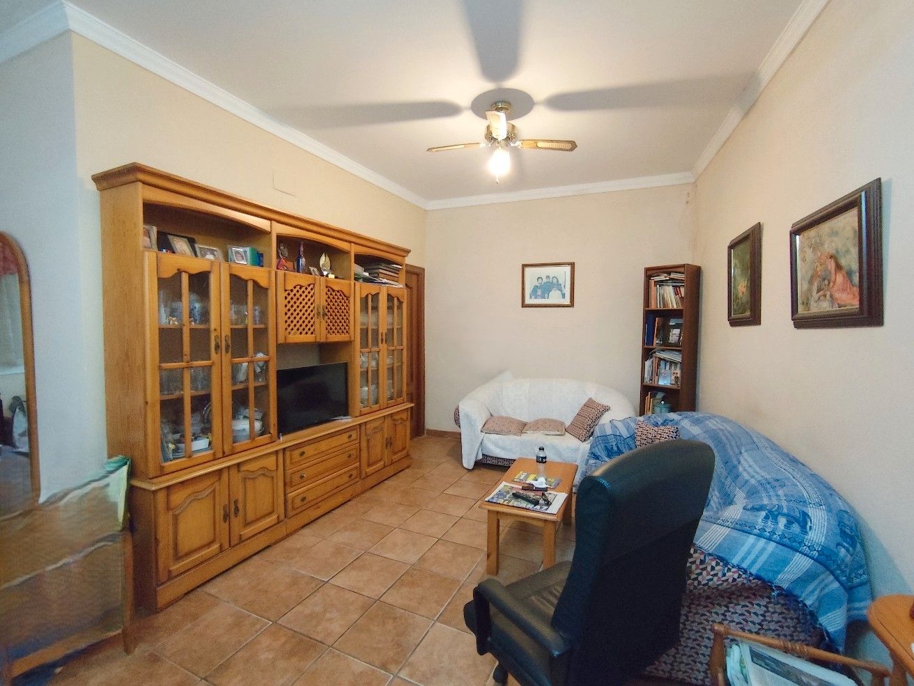 Sala d'estar de Casa adosada de lloguer en Sanlúcar de Barrameda amb Terrassa, Moblat i Rentadora