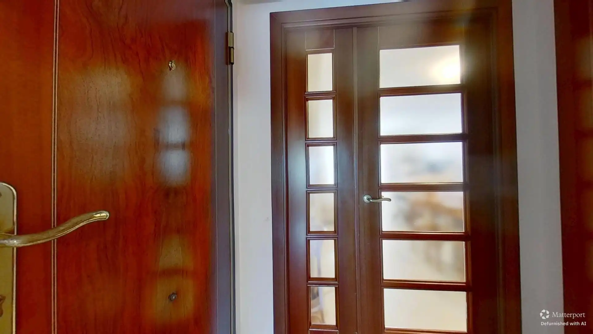 Wohnung zum Verkauf in Valencia mit Klimaanlage, Privatgarten und Terrasse
