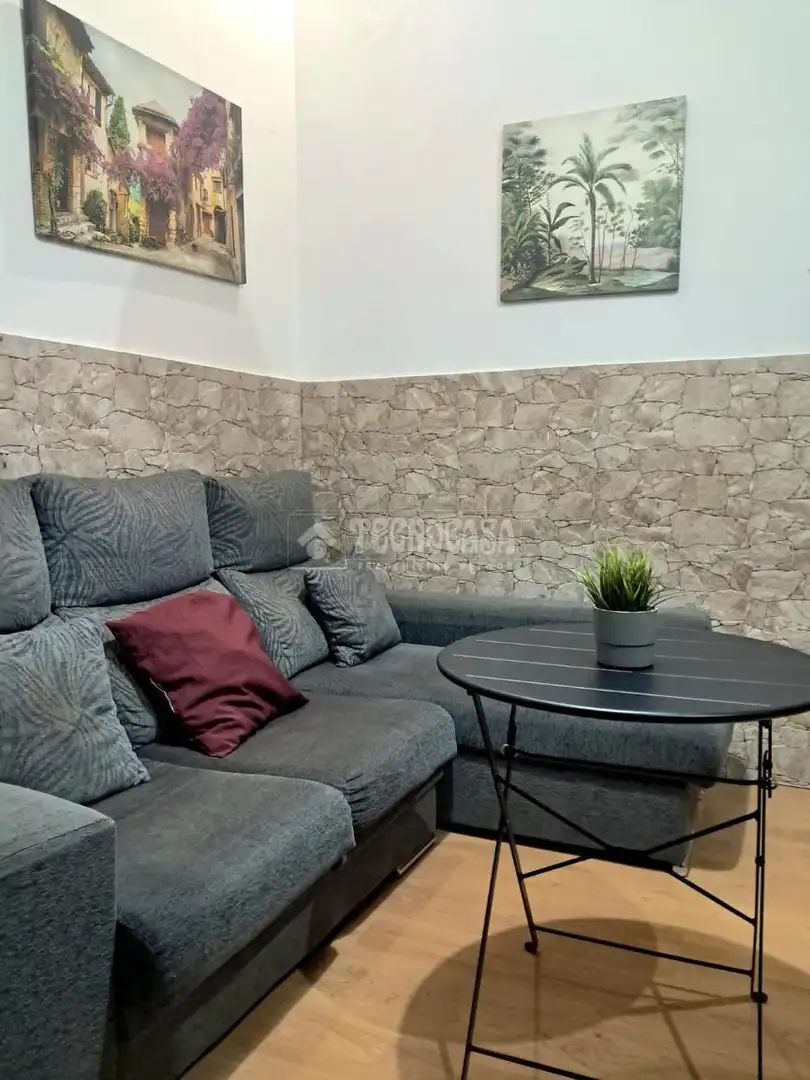 Living room of Flat for sale in Sevilla