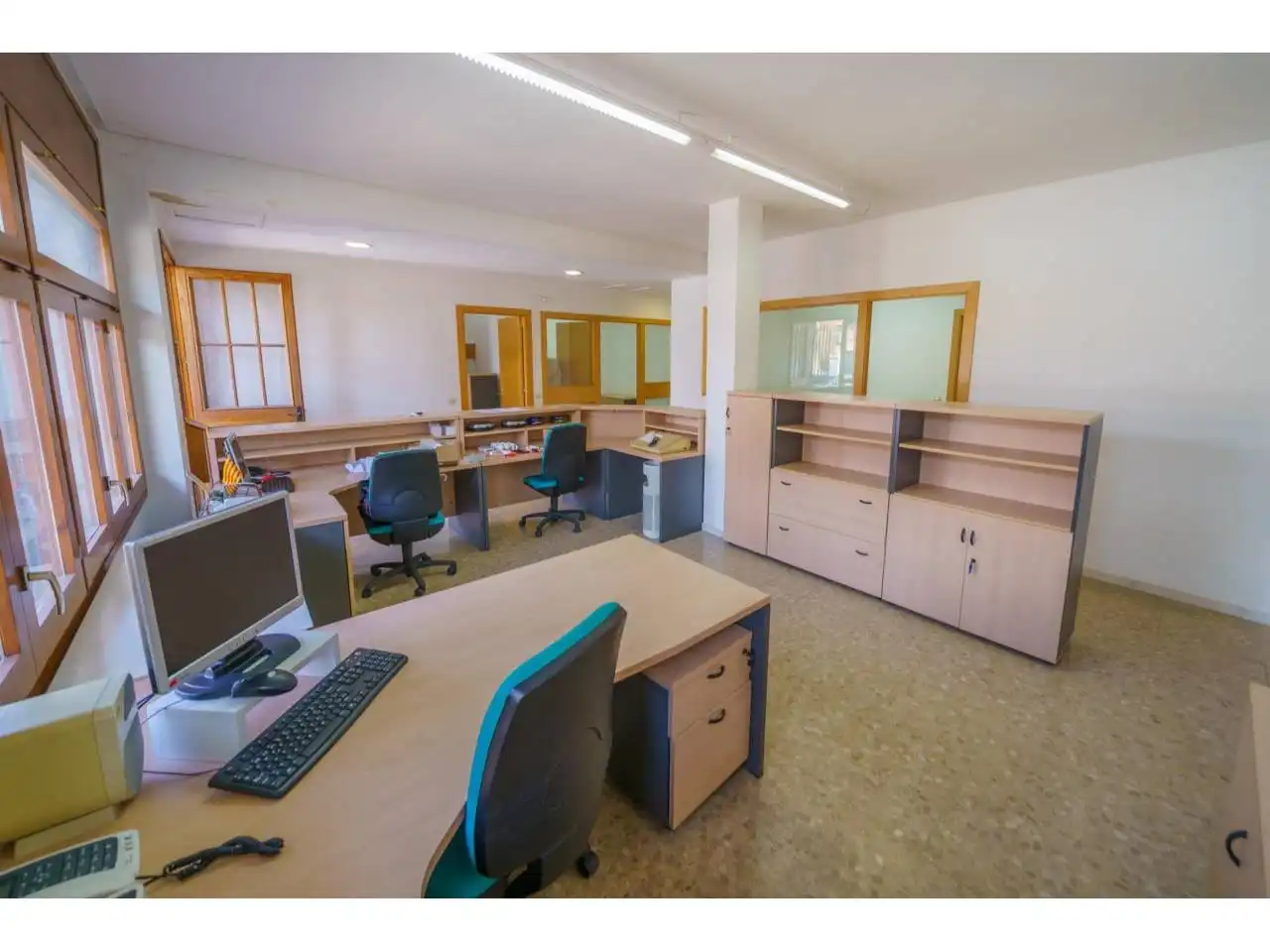 Büro zur Miete in La Bisbal d'Empordà mit Klimaanlage