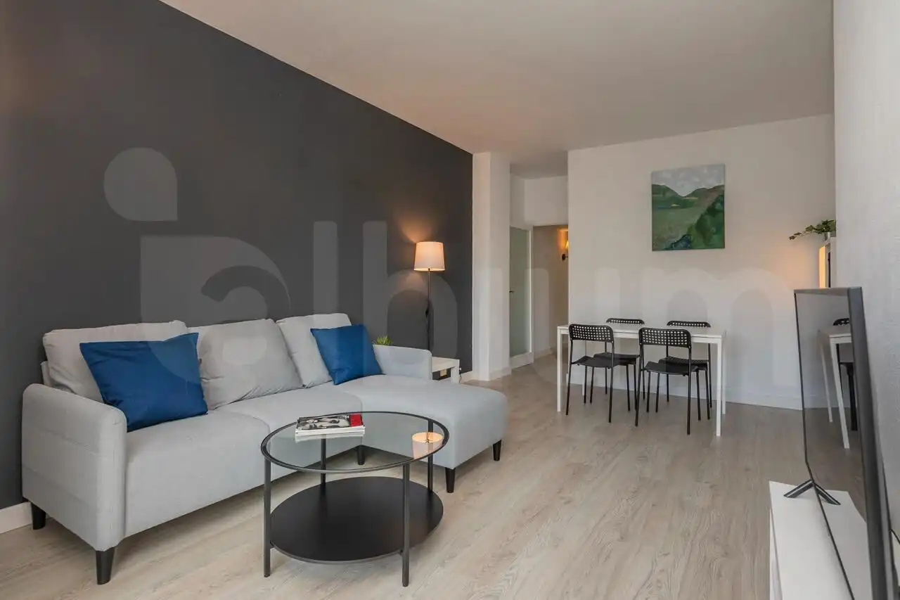 Living room of Flat for rent in Barcelona  with Heating, Parquet flooring and Terrace