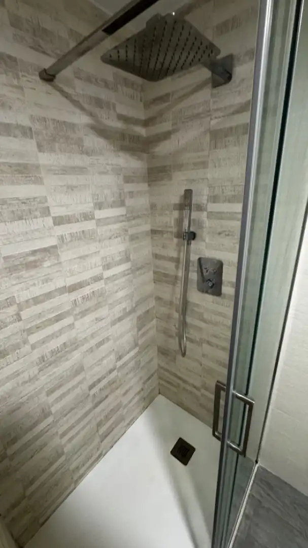 Baño de Piso en venta en Torredembarra con Calefacción, Terraza y Horno