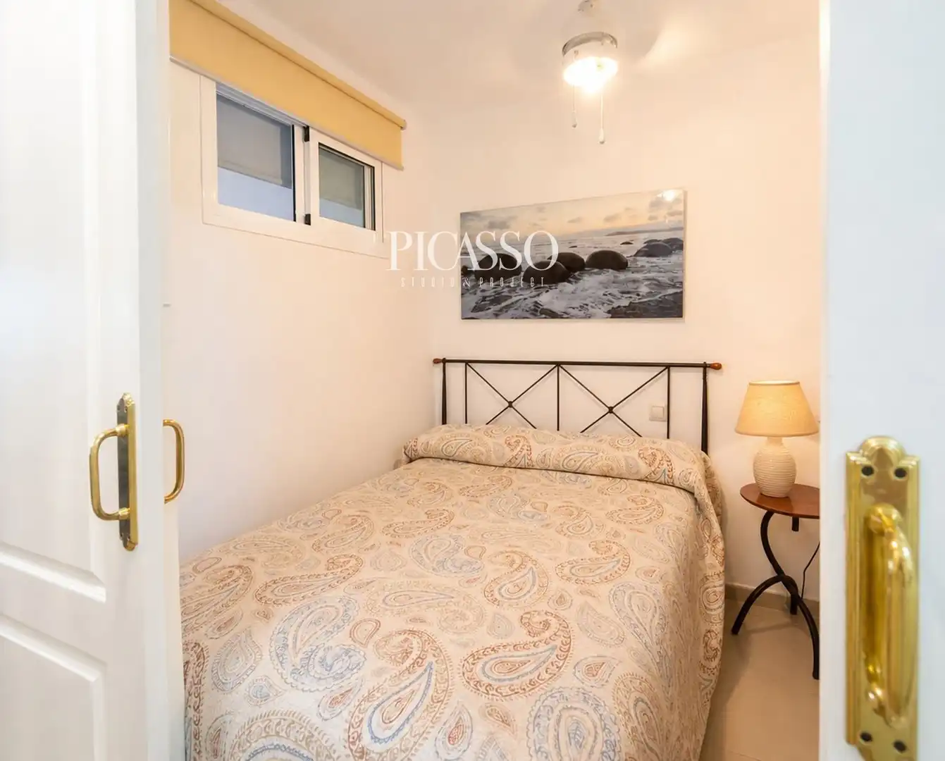Schlafzimmer von Wohnungen zur Miete in Benalmádena mit Klimaanlage