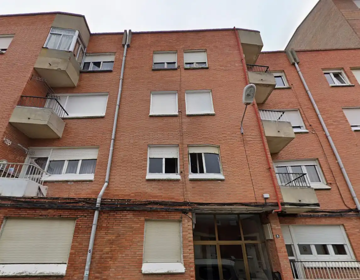 Vista exterior de Piso en venta en Venta de Baños