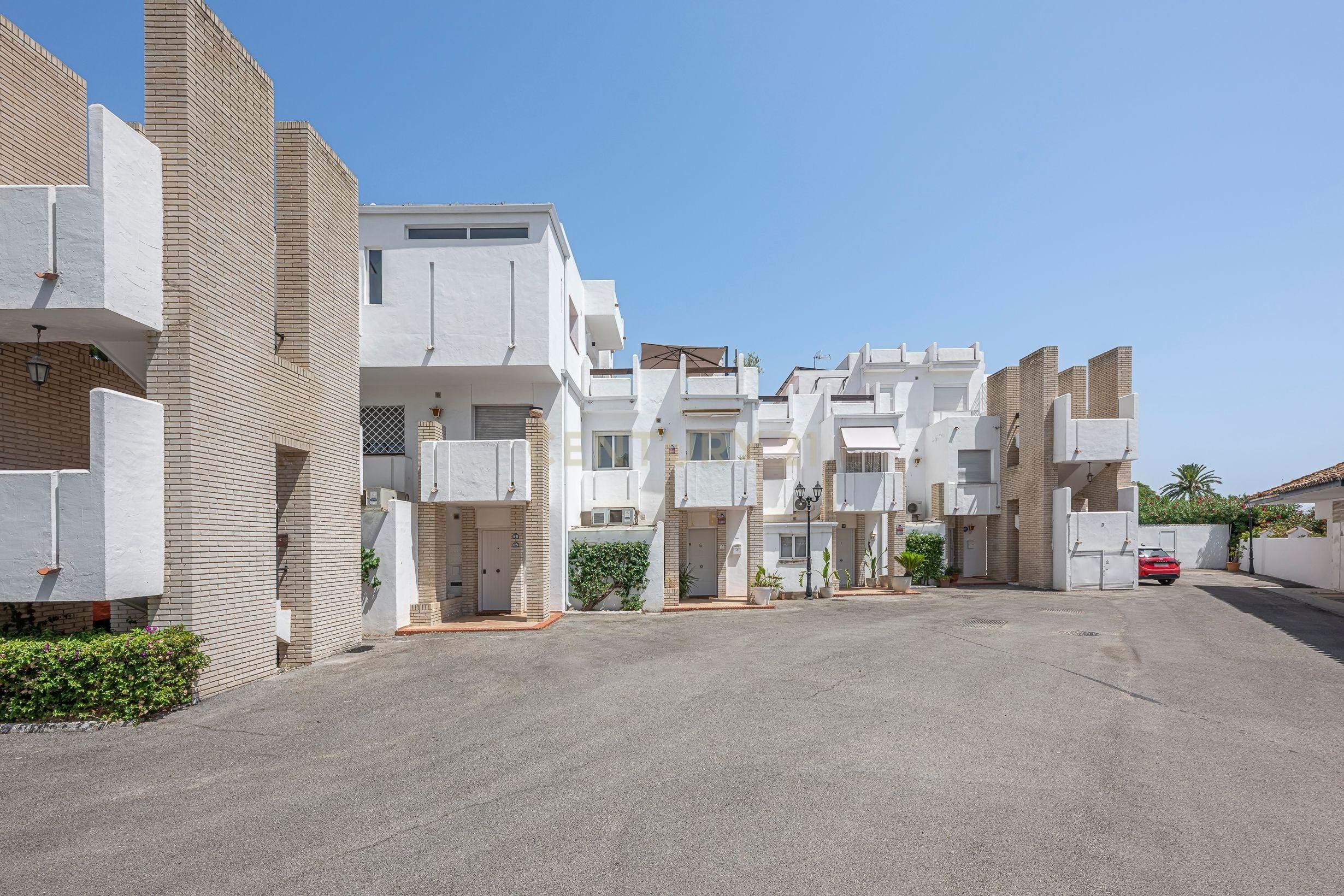Exterior view of Flat for sale in Marbella  with Air Conditioner