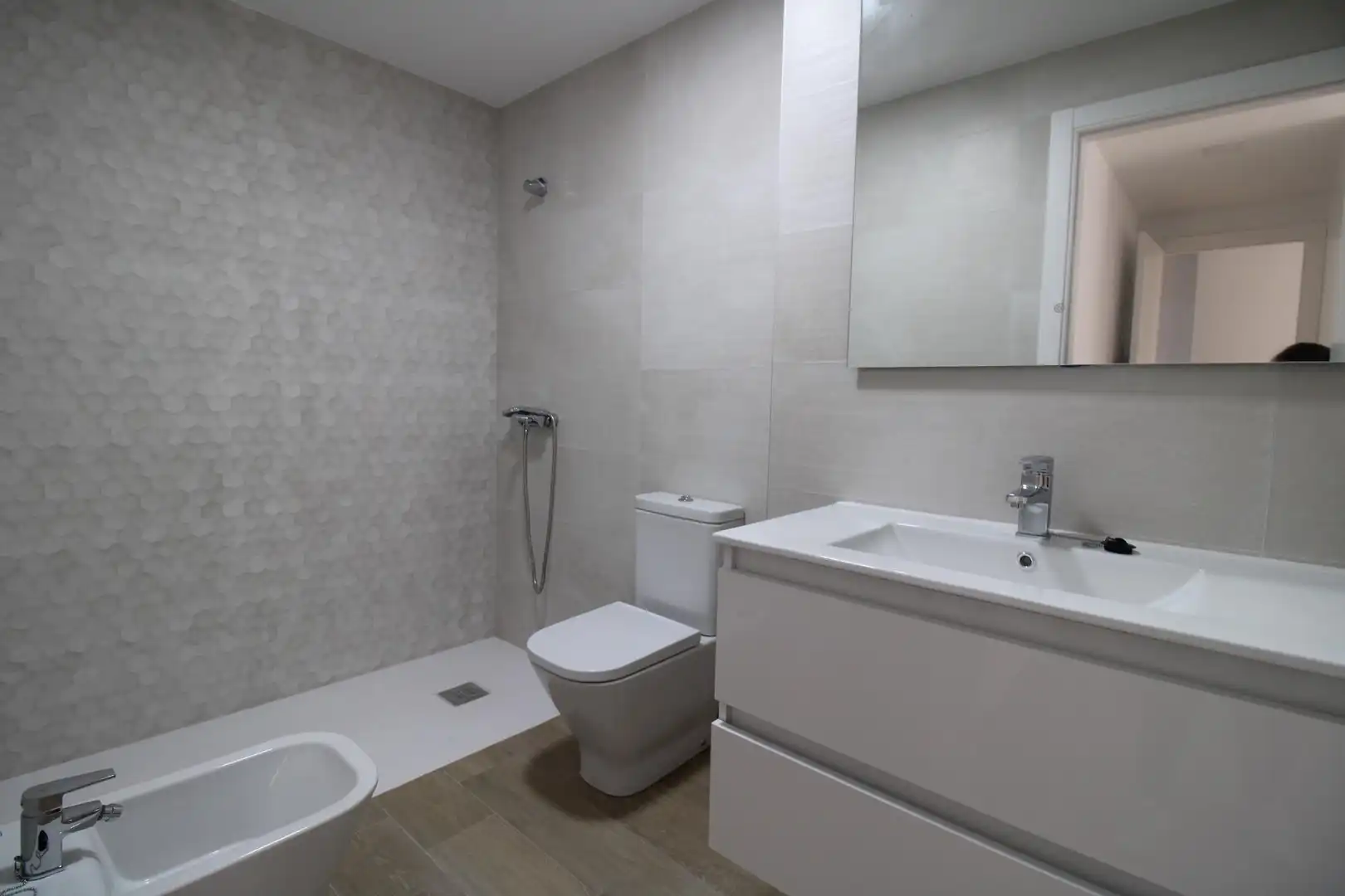 Badezimmer von Wohnung zur Miete in Murcia mit Klimaanlage, Heizung und Möbliert