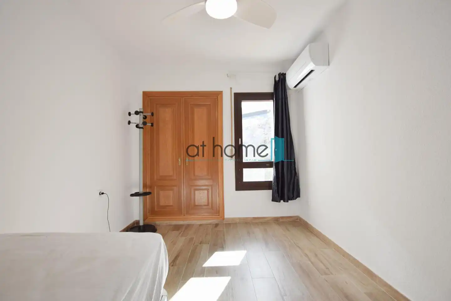 Schlafzimmer von Einfamilien-Reihenhaus zur Miete in Sagunto / Sagunt mit Klimaanlage, Parkett und Terrasse