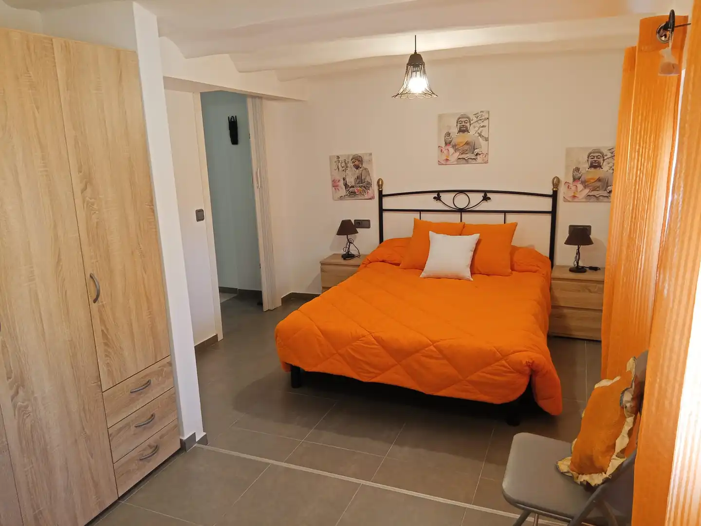 Bedroom of Houses for sale in Calles  with Furnished, Oven and Washing machine
