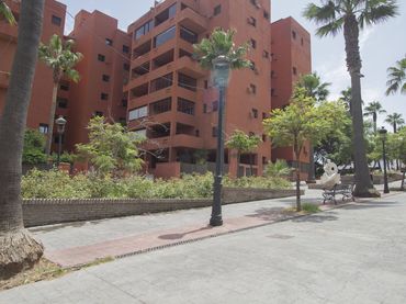 Apartament amb ascensor en venda a Estepona Pueblo