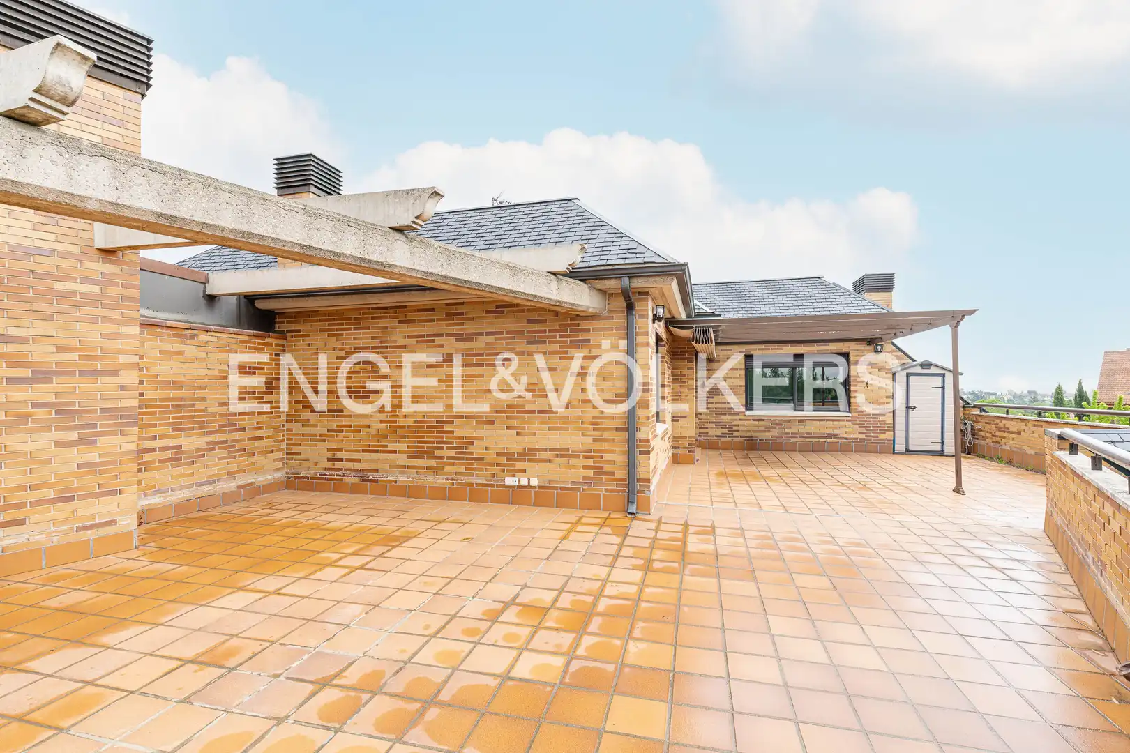 Terraza de Ático en venta en Majadahonda con Aire acondicionado, Calefacción y Parquet