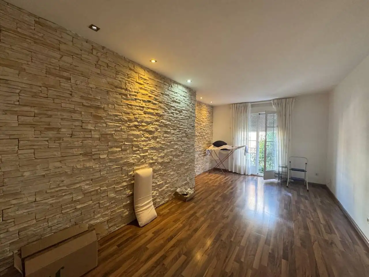 Piso en venta en Camarma de Esteruelas con Calefacción y Balcón