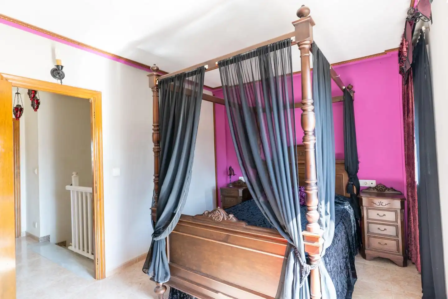 Schlafzimmer von Einfamilien-Reihenhaus zum Verkauf in Santa Pola mit Klimaanlage, Privatgarten und Terrasse