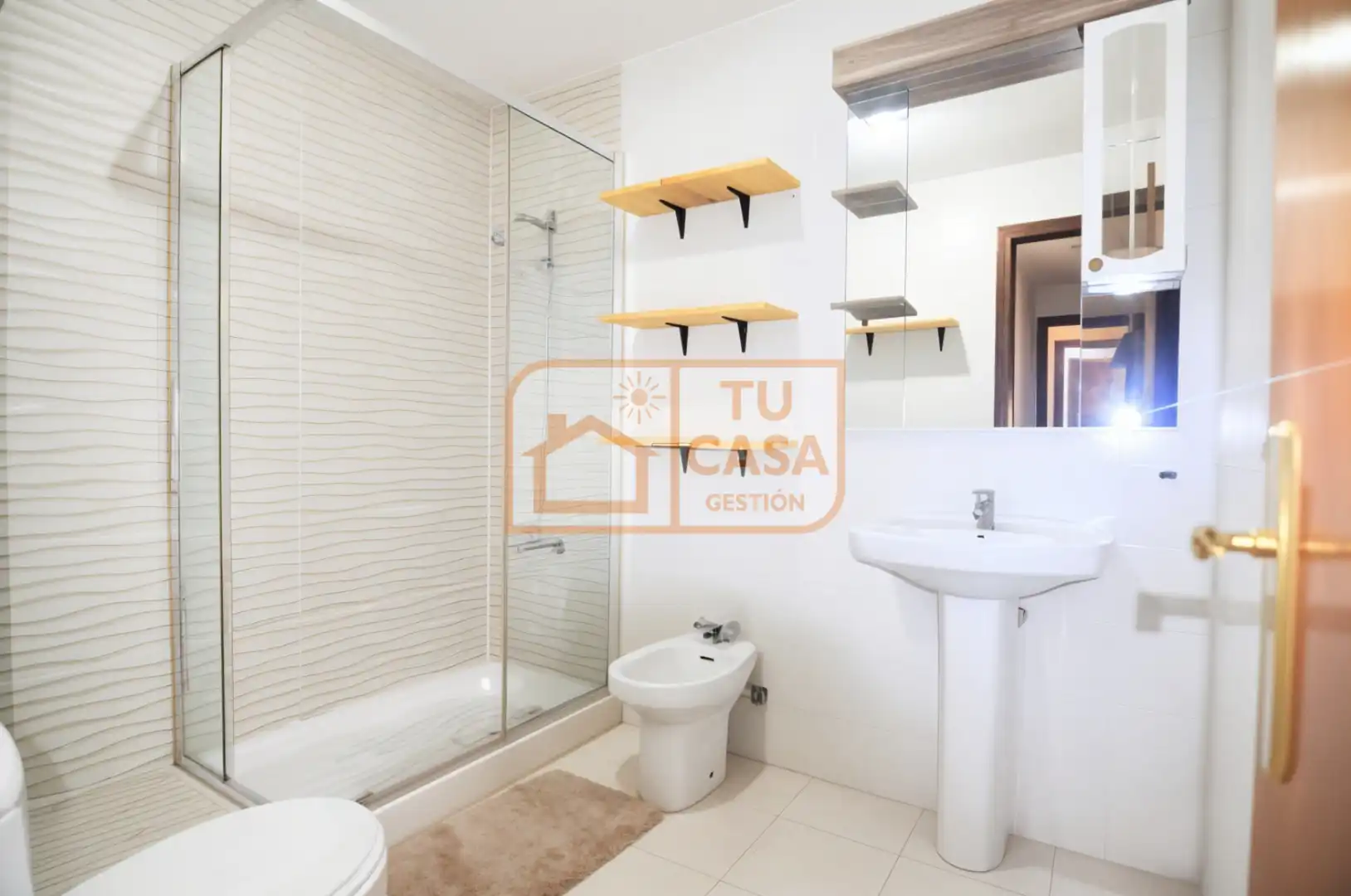 Badezimmer von Wohnung zum Verkauf in Malpartida de Cáceres mit Terrasse, Abstellraum und Möbliert