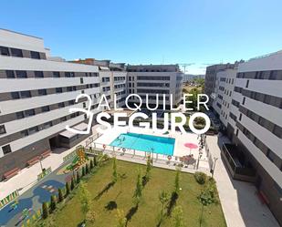 Exterior view of Flat to rent in Getafe  with Air Conditioner, Terrace and Swimming Pool