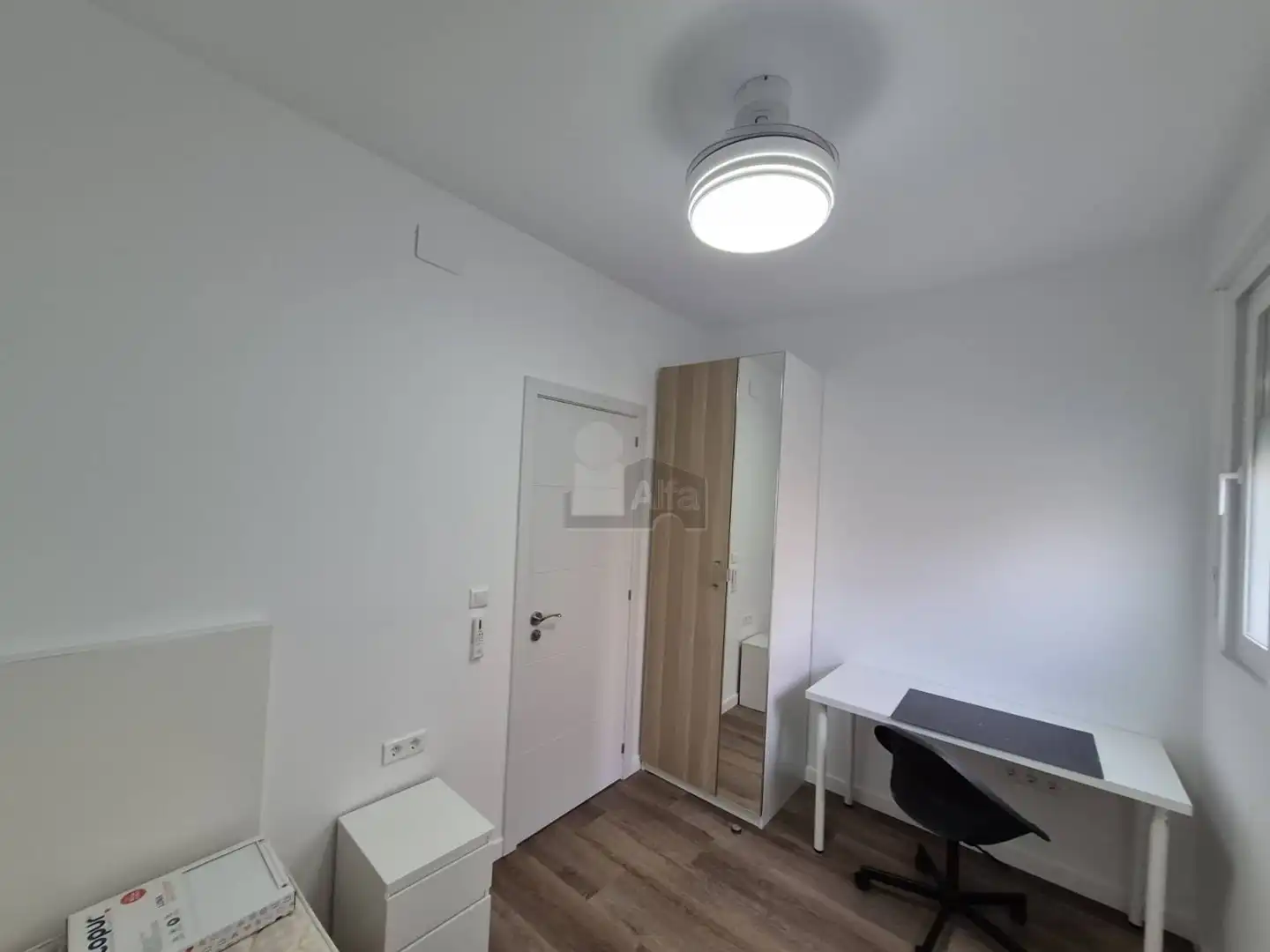 Habitación en Carrer de la Pobla de Farnals, 5, Albors