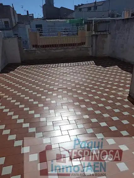 Duplex con terrazza in vendita a Torredonjimeno