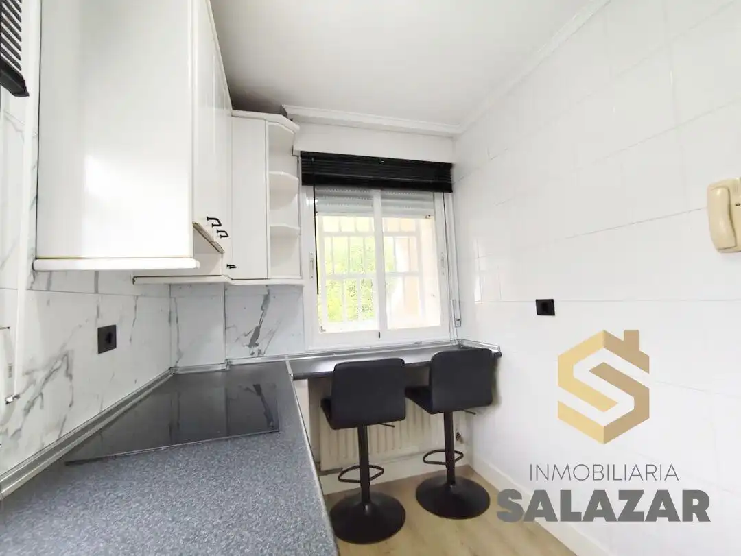 Kitchen of Flat for sale in Castro-Urdiales  with Heating, Terrace and Balcony