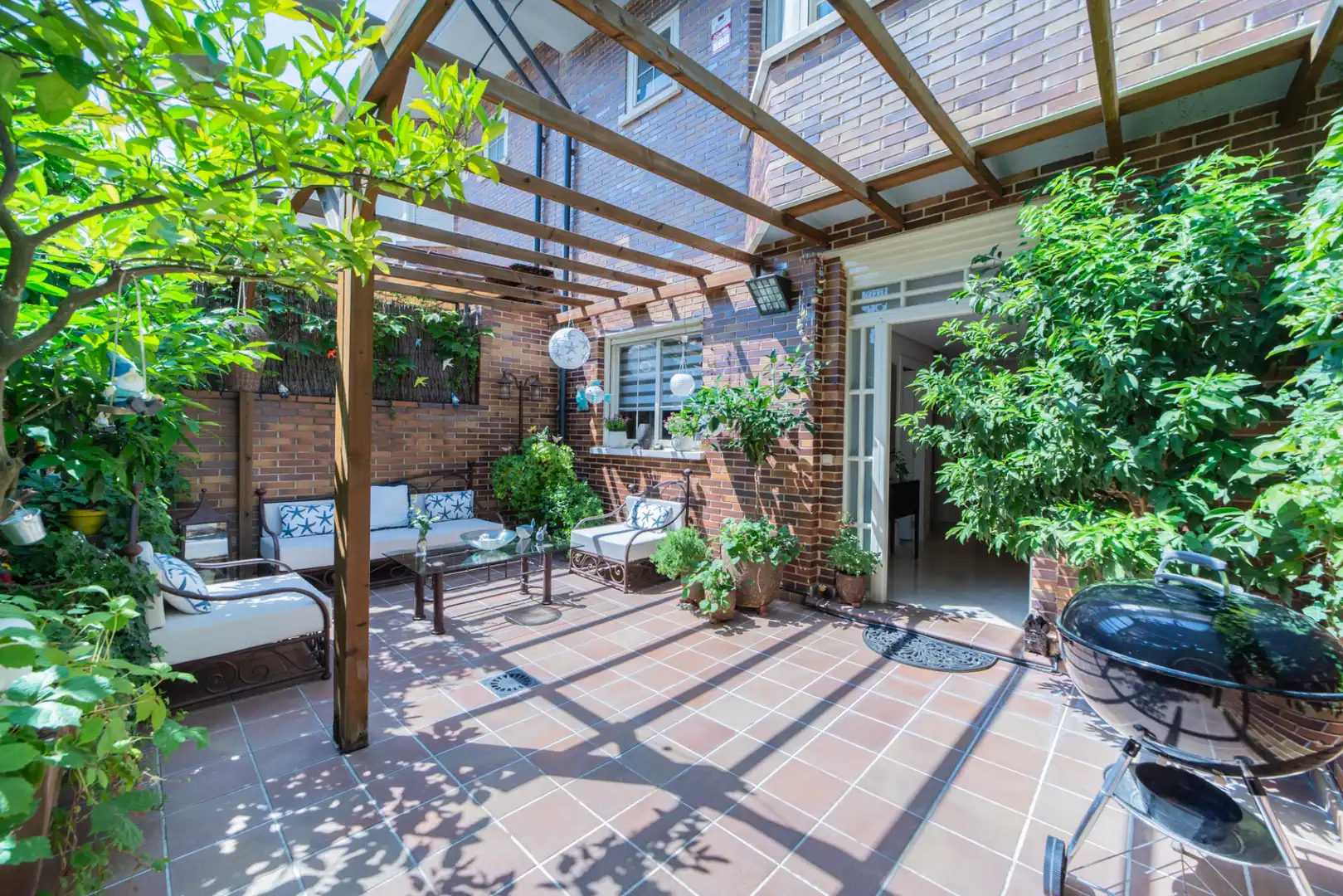 Terrassa de Casa o xalet en venda en Boadilla del Monte amb Aire condicionat, Calefacció i Jardí privat