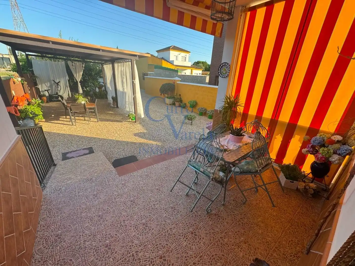 Terrassa de Finca rústica en venda en Dos Hermanas amb Aire condicionat, Calefacció i Jardí privat