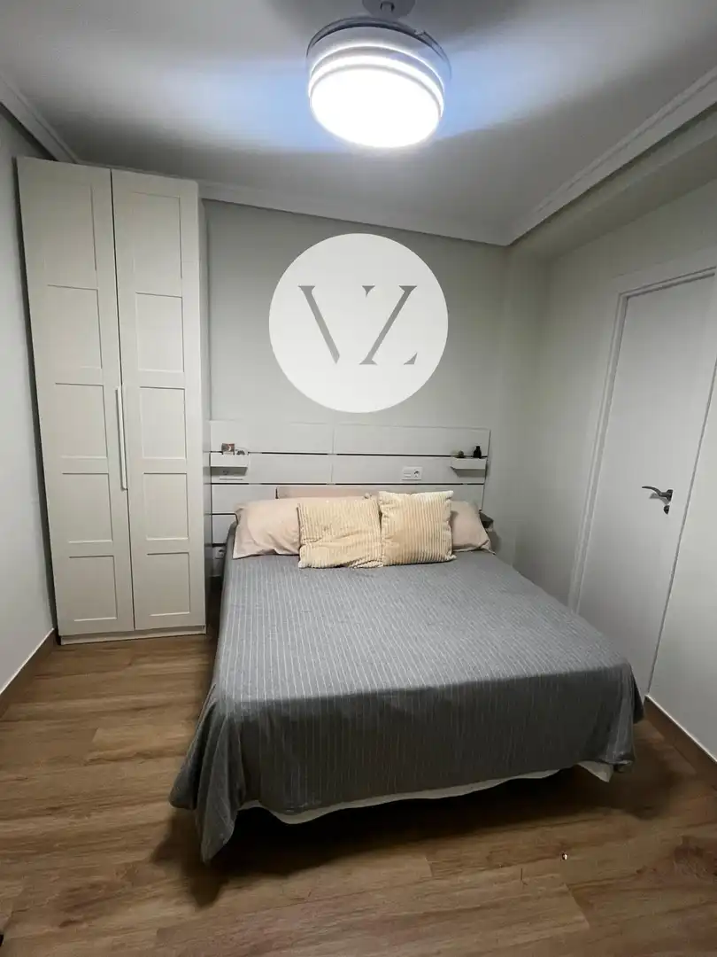 Bedroom of Flat for sale in Salamanca  with Heating, Terrace and Furnished