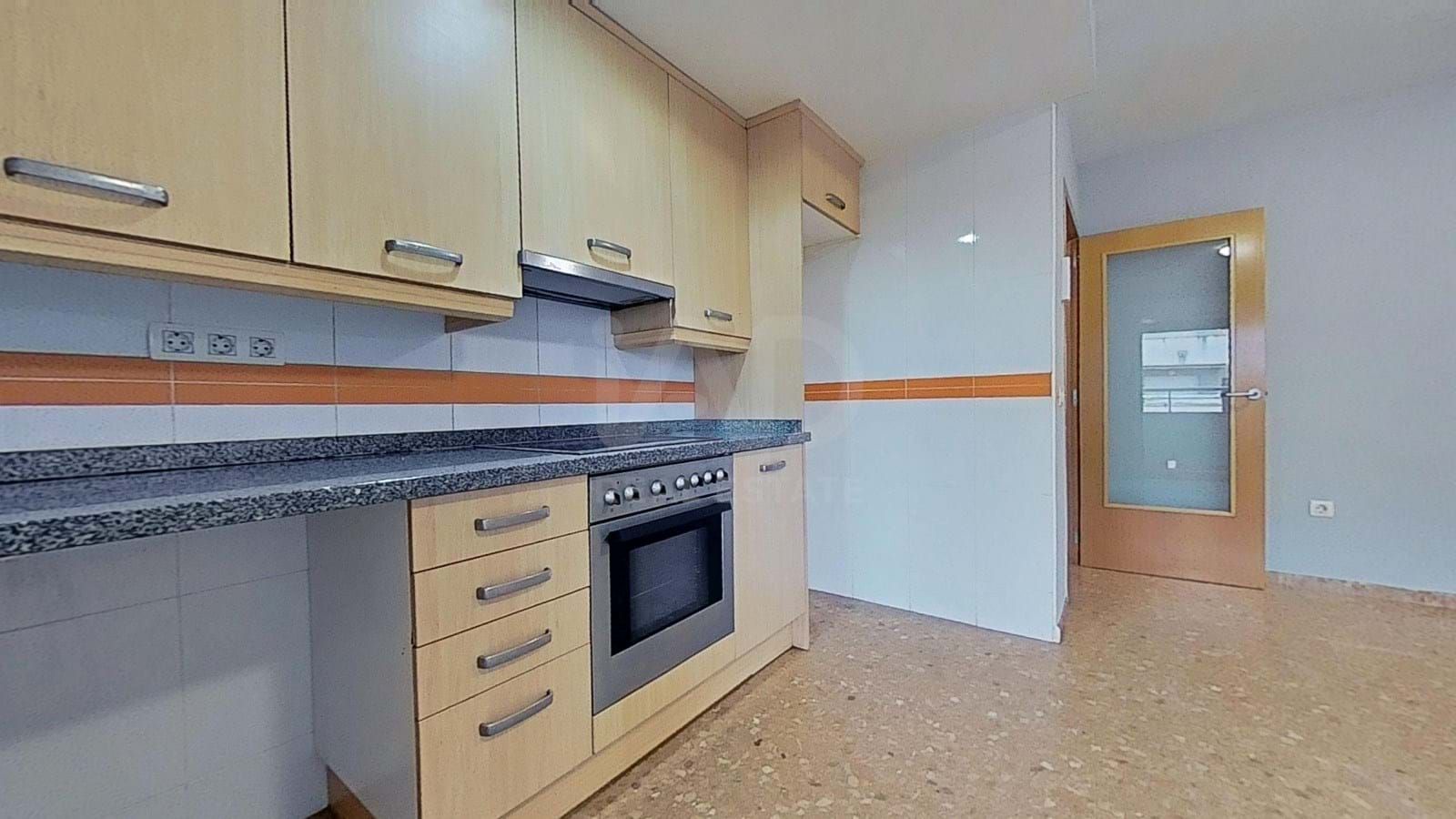 Cuina de Pis en venda en Castellón de la Plana / Castelló de la Plana amb Terrassa