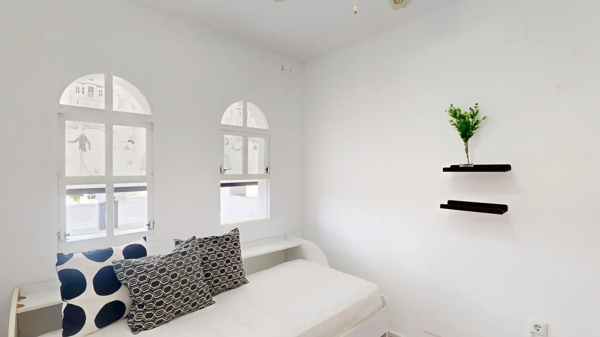 Habitación de Casa o chalet en venta en Orihuela con Terraza, Amueblado y Balcón