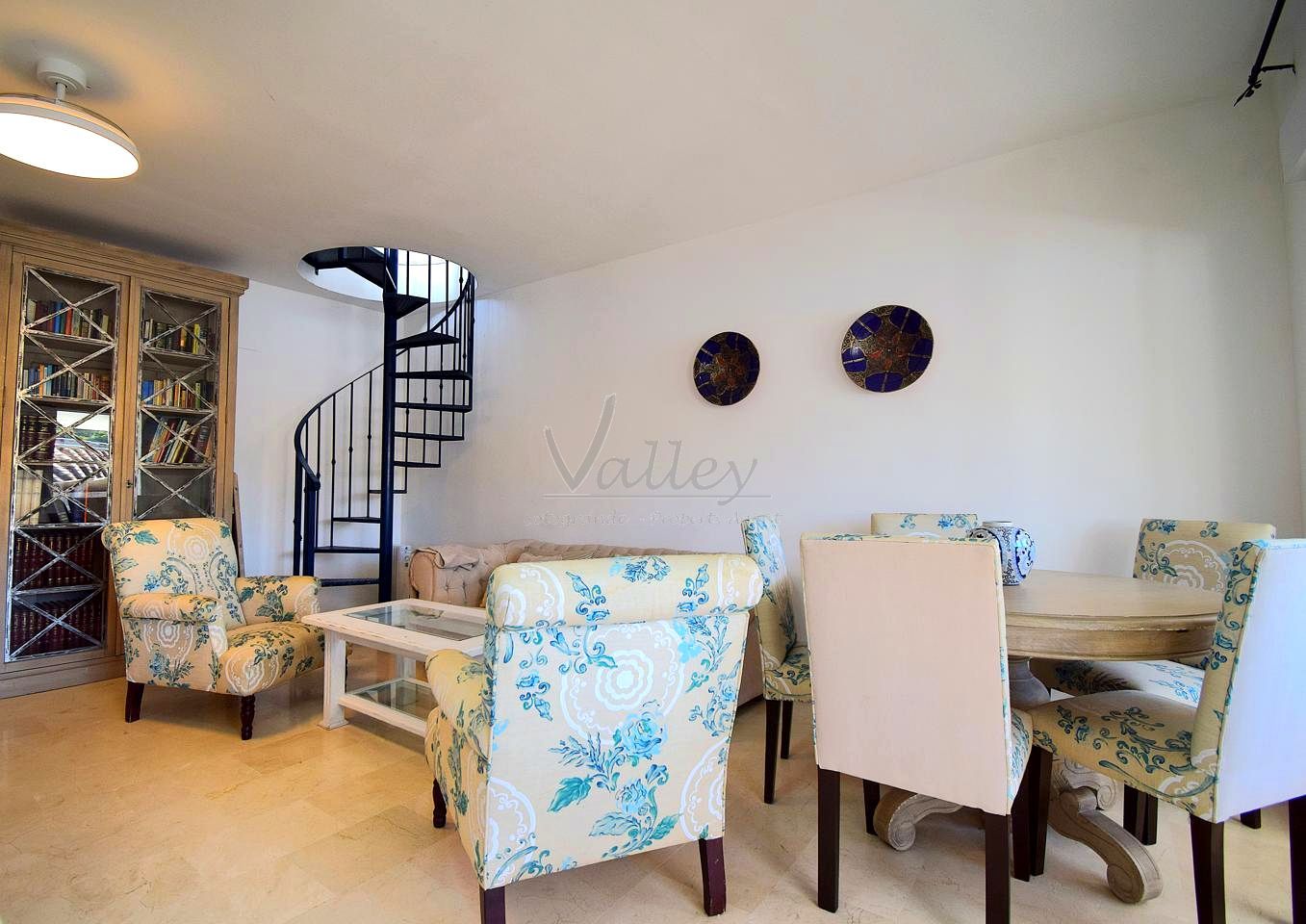 Comedor de Ático de alquiler en Sotogrande con Terraza y Amueblado