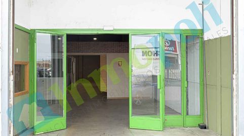 Foto 4 von Fabrikhallen zur Miete in Calle Río Segura, La Estación, Badajoz Capital