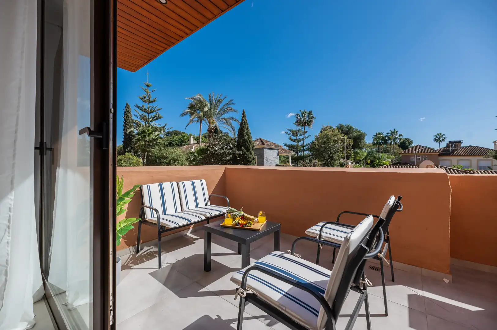 Terrassa de Apartament en venda en Estepona amb Aire condicionat, Terrassa i Piscina