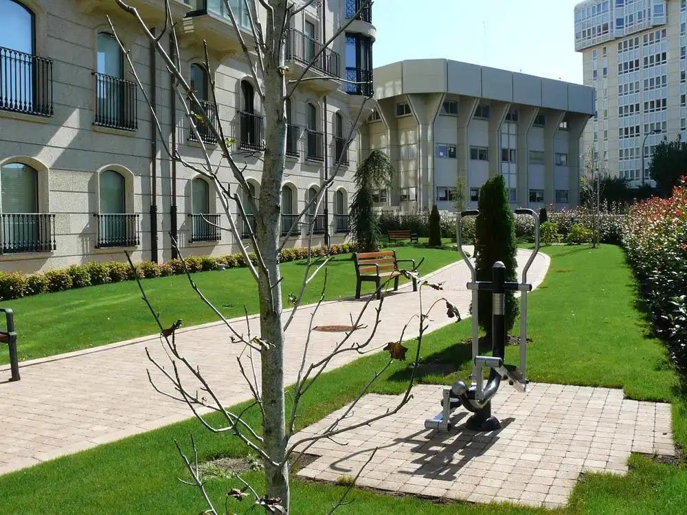 Vista exterior de Piso en venta en A Coruña Capital  con Calefacción, Jardín privado y Trastero