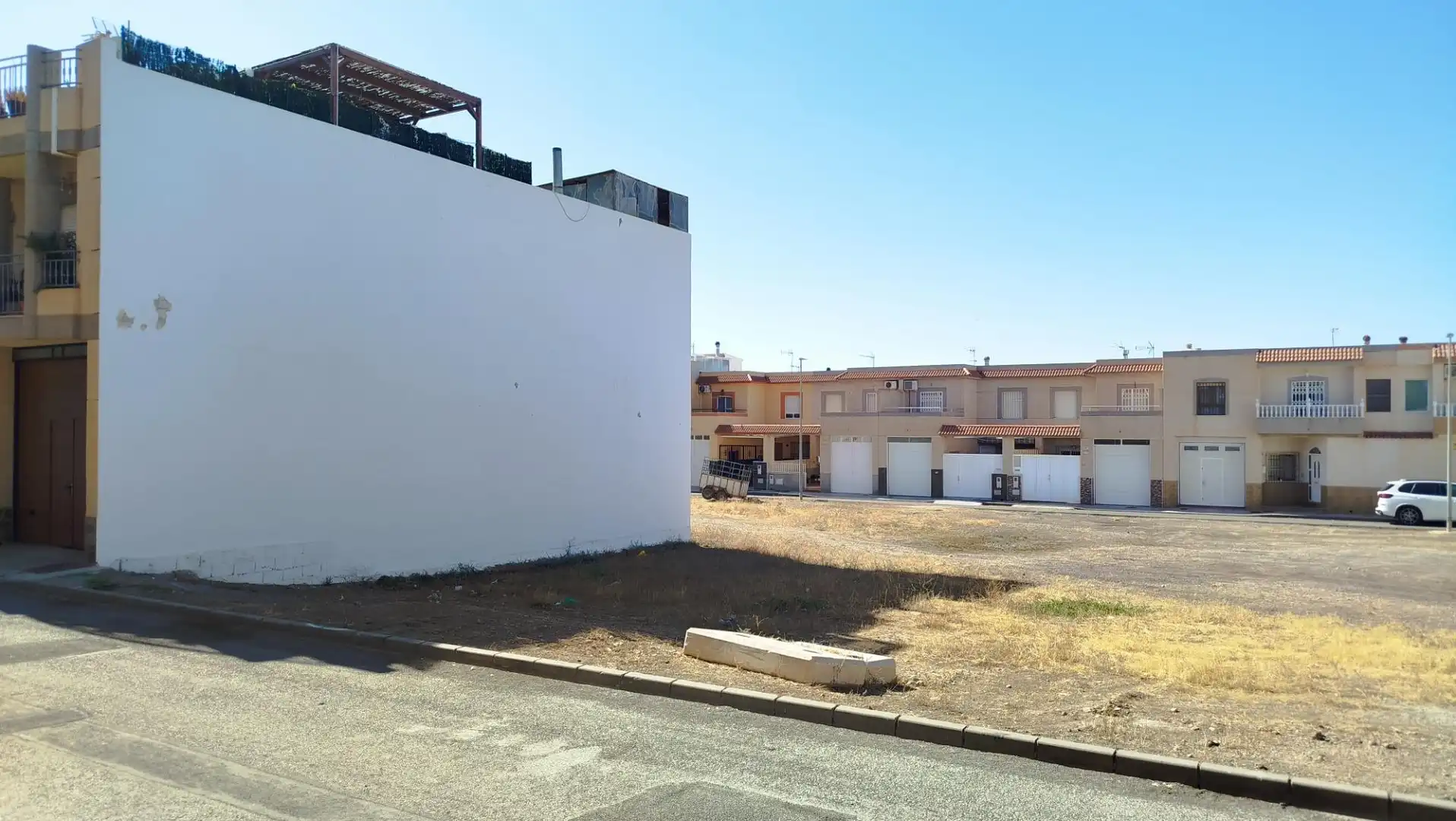 Residential land for sale in Calle de Juan Miró, imagen 4