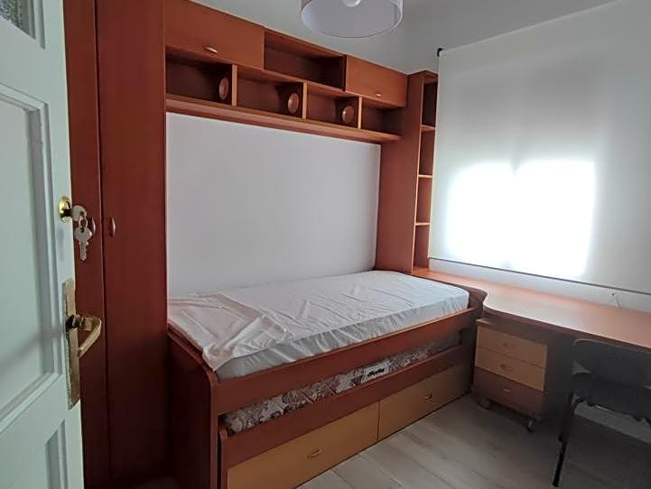 Photo 1 of Flat to share in De Los Toreros, Guindalera, Madrid