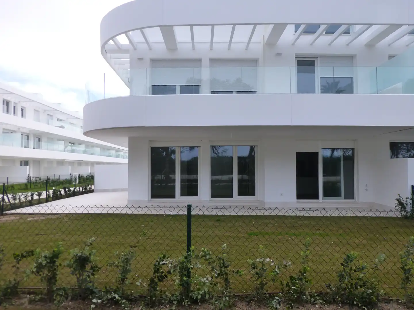 Vista exterior de Planta baja en venta en Chipiona con Aire acondicionado, Calefacción y Jardín privado