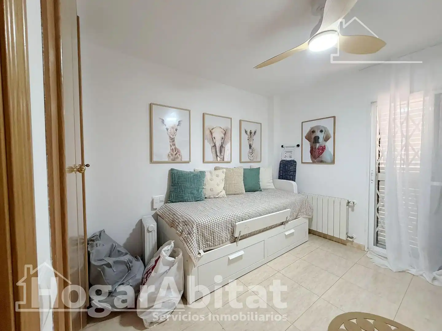 Bedroom of Houses for sale in Moncada  with Air Conditioner, Heating and Private garden