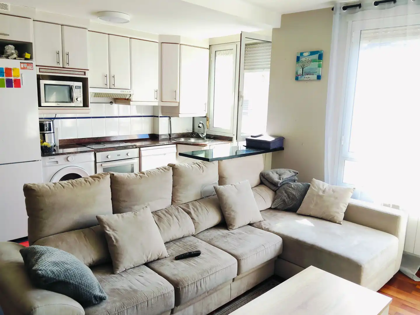 Sala de estar de Dúplex en venta en El Astillero   con Calefacción, Parquet y Amueblado